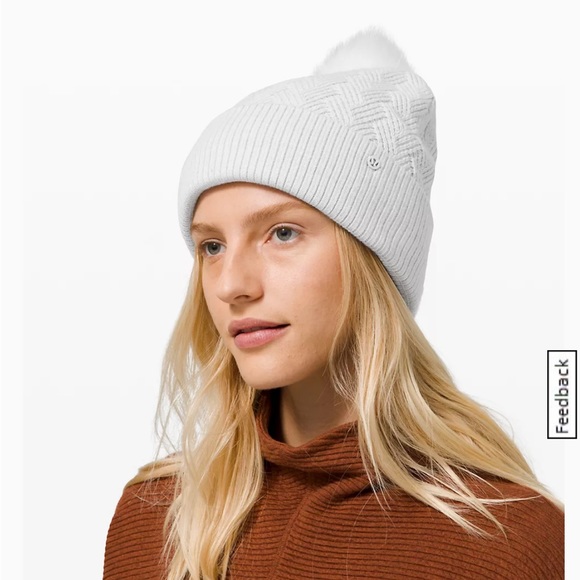 lululemon athletica Accessories - Lululemon Sherpa weave pom beanie